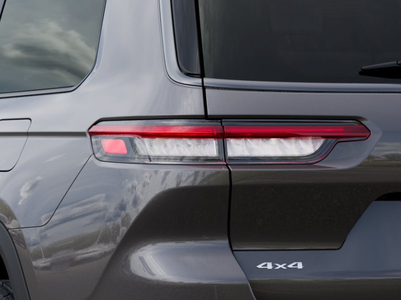 New 2026 Jeep Grand Cherokee L Limited w/ Limited Altitude Package AWD/4WD image 35
