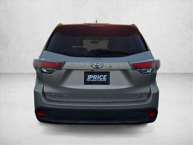 Used 2016 Toyota Highlander XLE FWD image 7