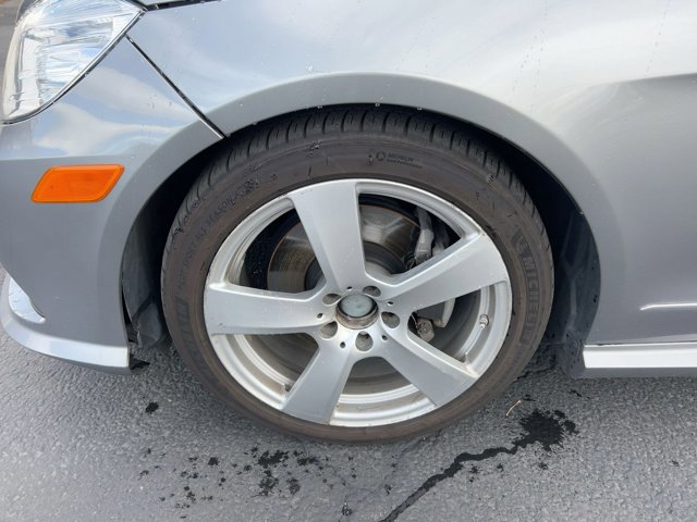 Used 2010 Mercedes-Benz E 350 Sedan image 21