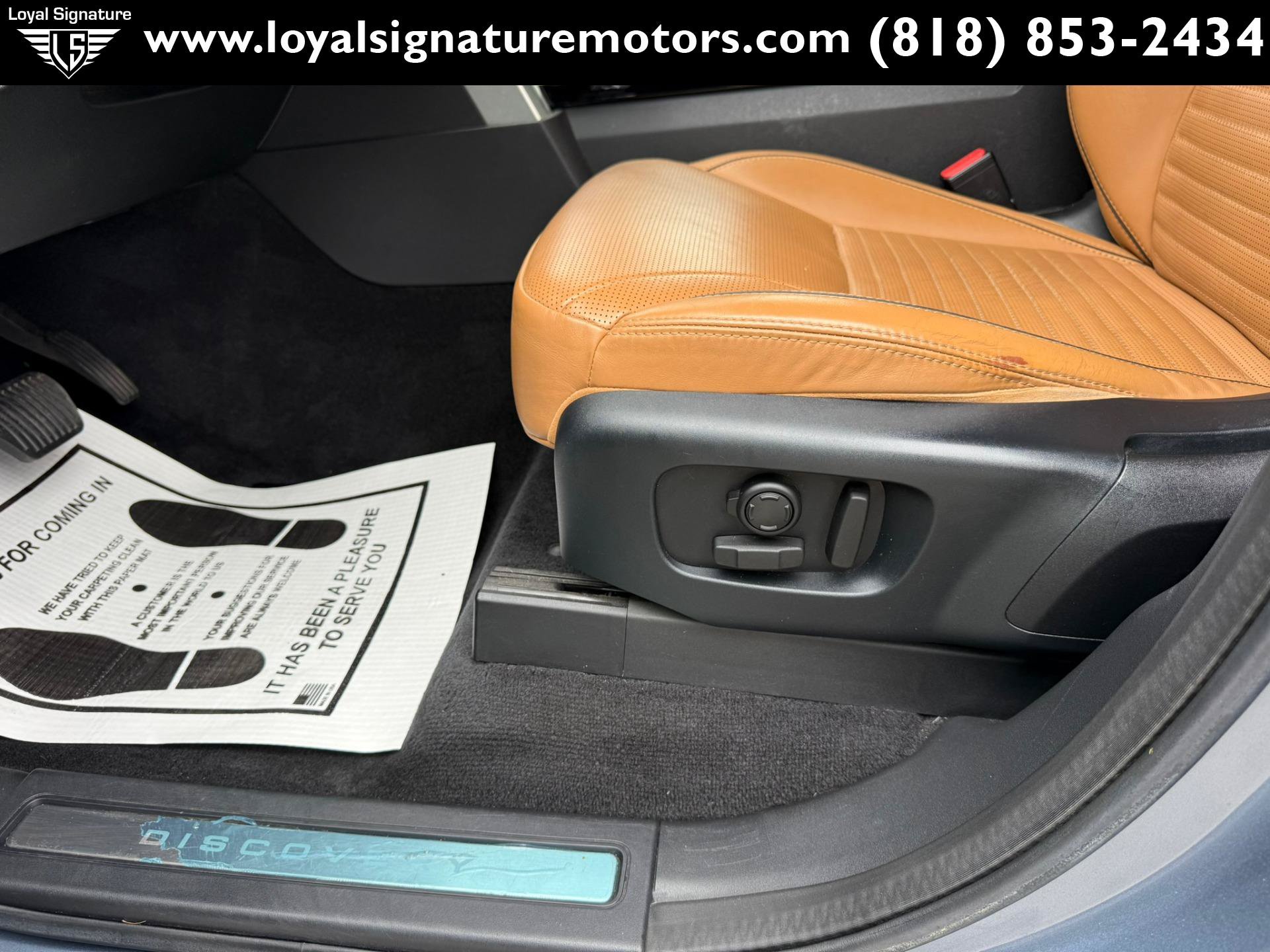 Used 2019 Land Rover Discovery HSE AWD/4WD image 30