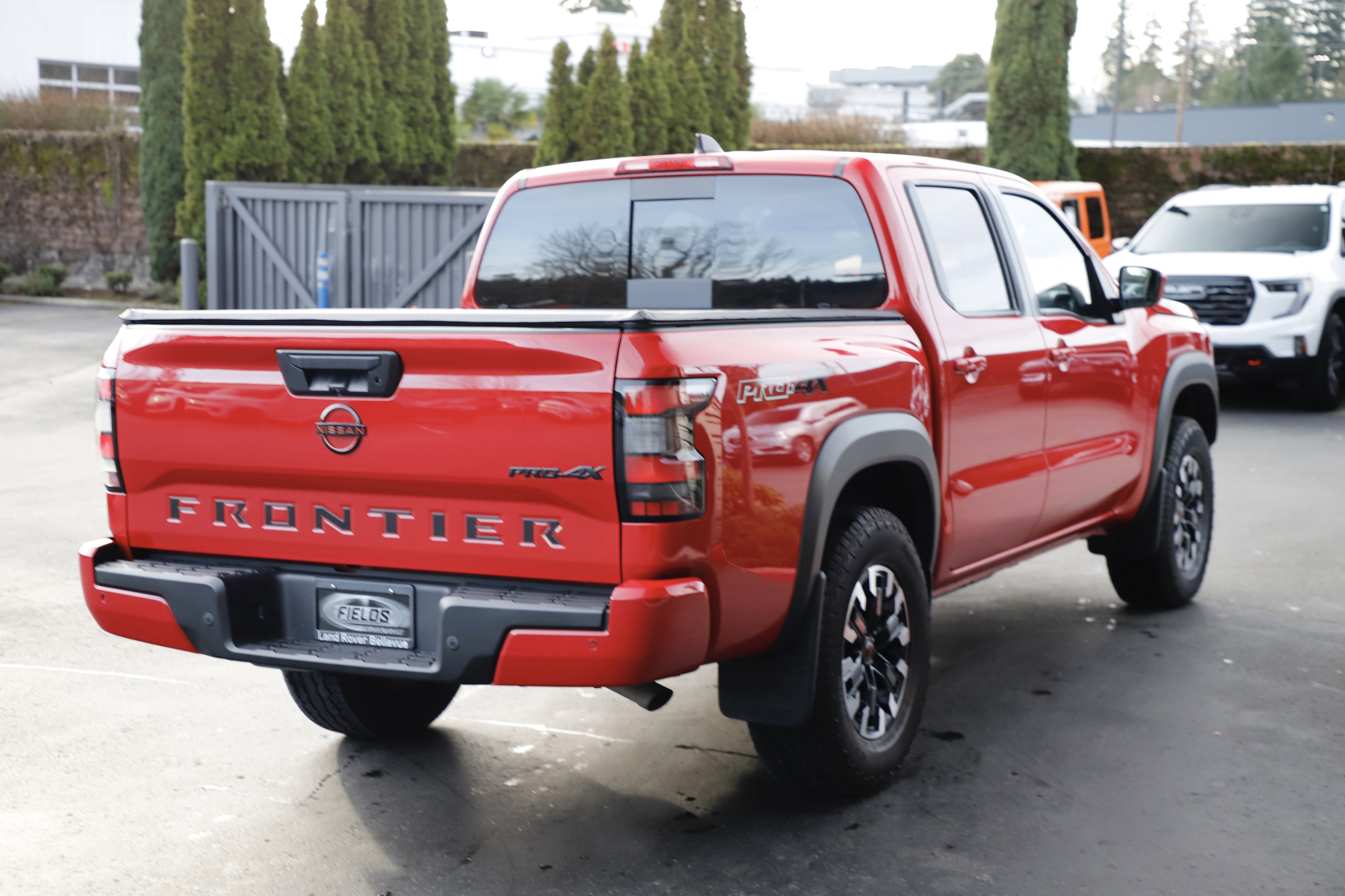 Used 2024 Nissan Frontier PRO-4X w/ Technology Package image 8