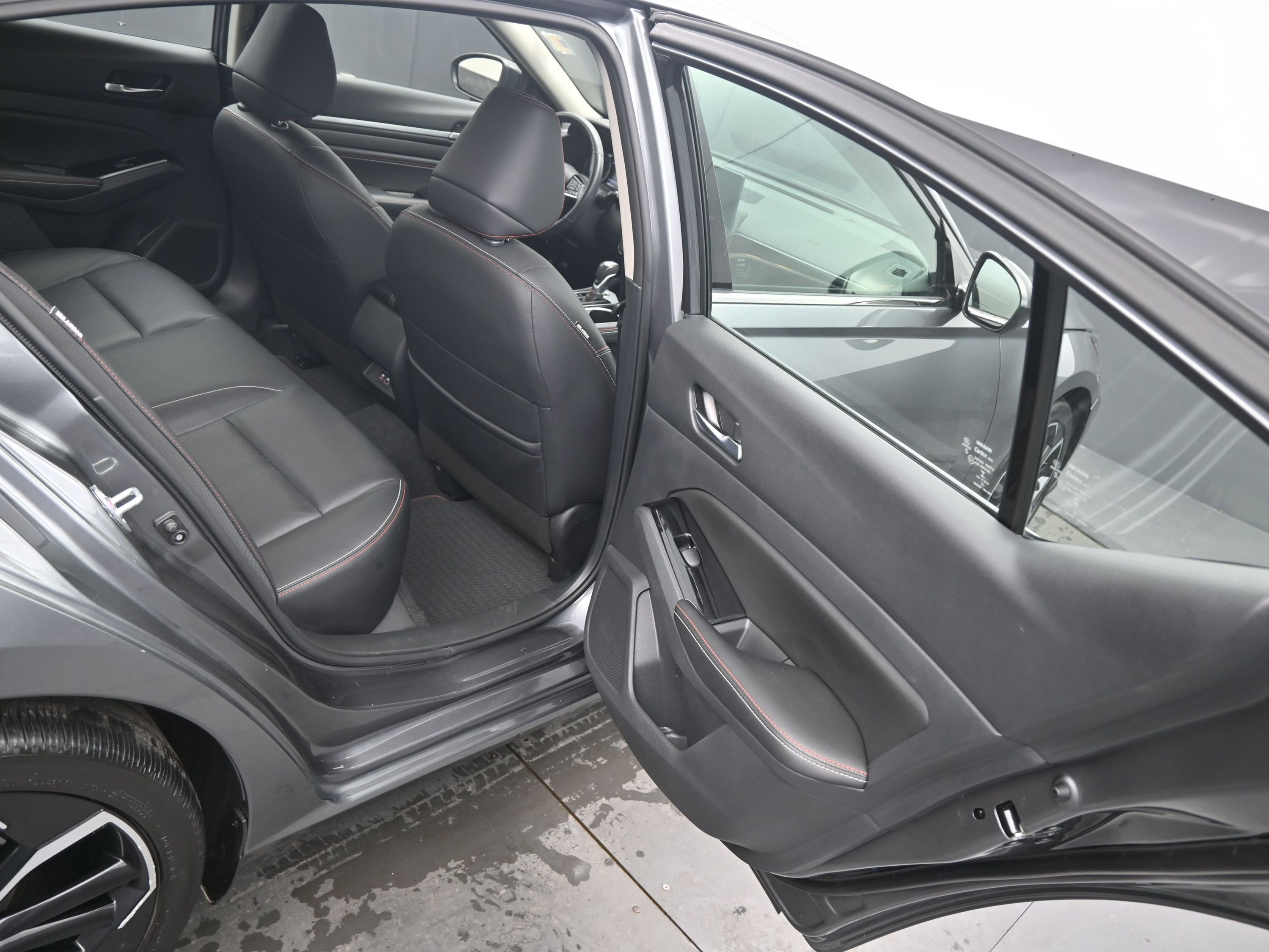 Certified 2023 Nissan Altima 2.5 SR w/ SR Premium Package image 10