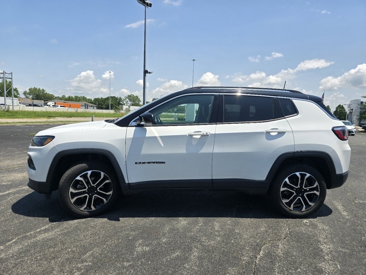 Used 2022 Jeep Compass Limited AWD/4WD image 13
