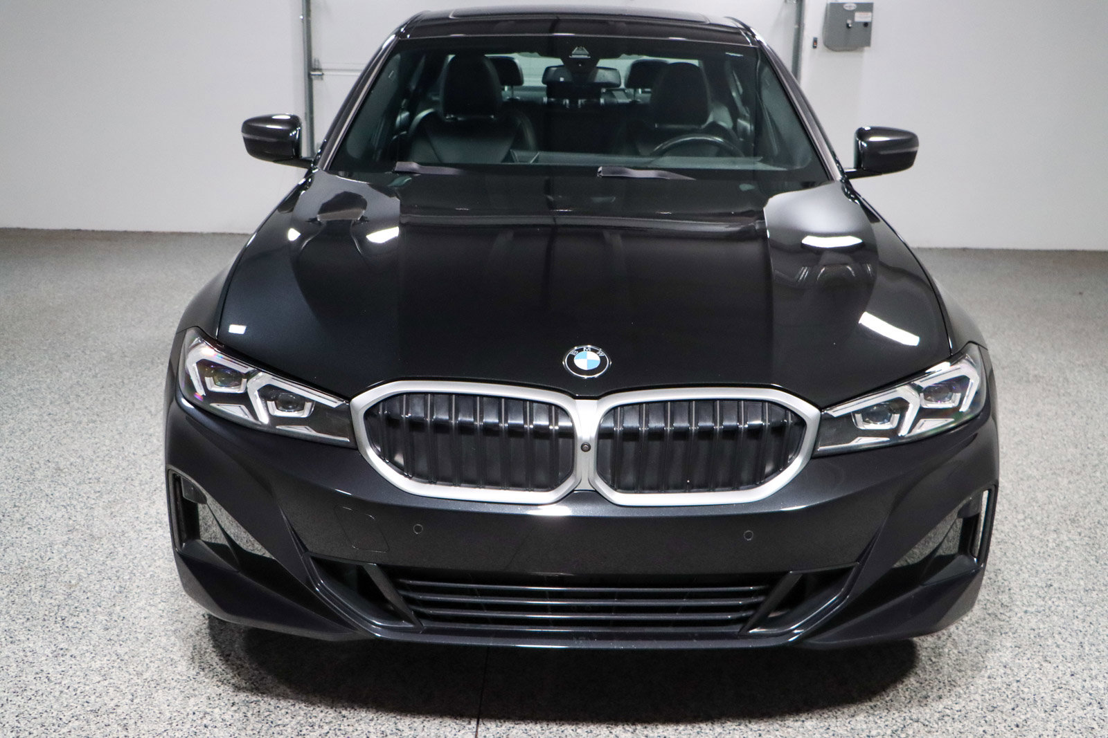 Used 2024 BMW 330i xDrive Sedan image 4