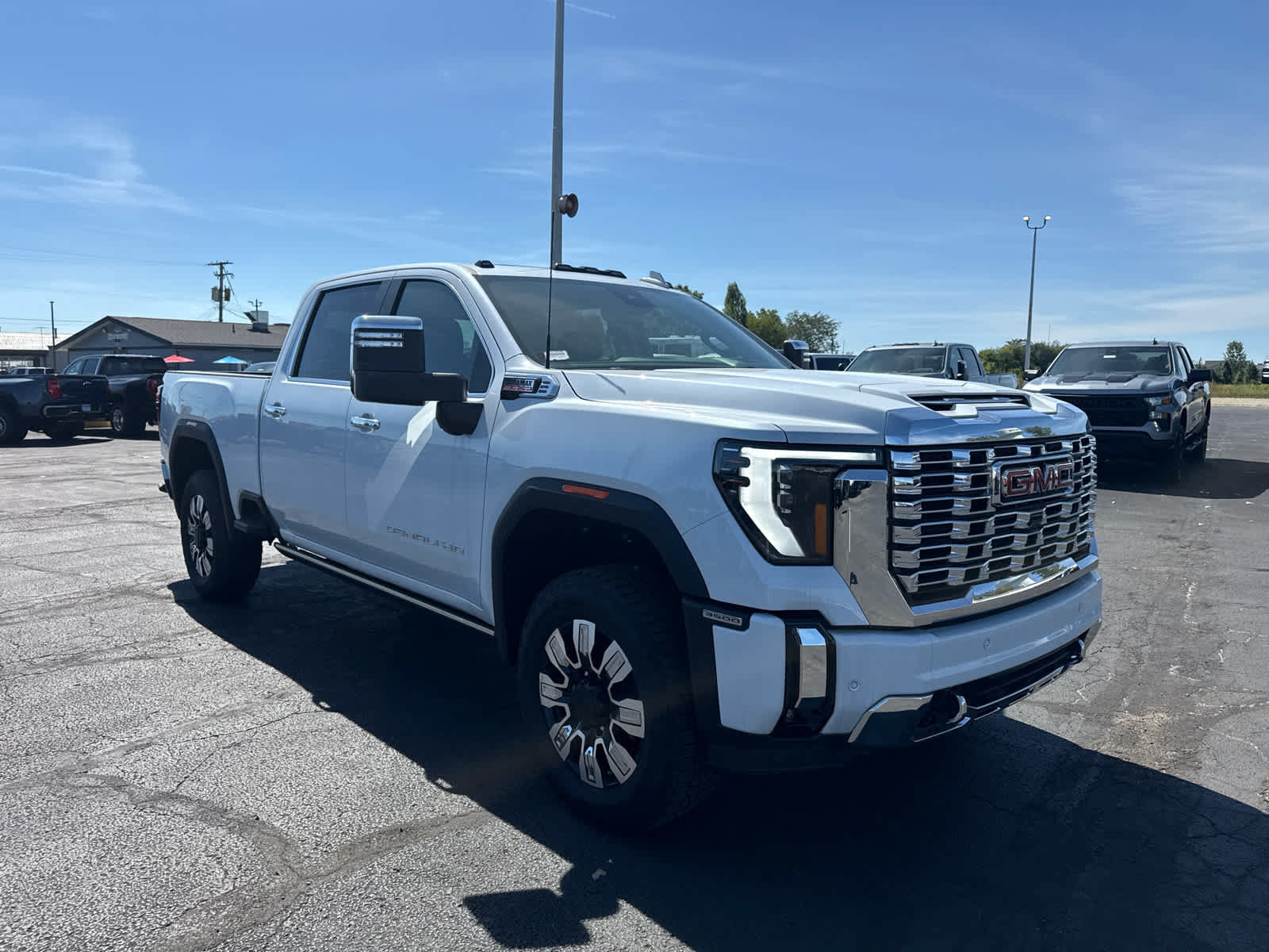 New 2026 GMC Sierra 3500 Denali w/ Denali Reserve Package AWD/4WD image 7