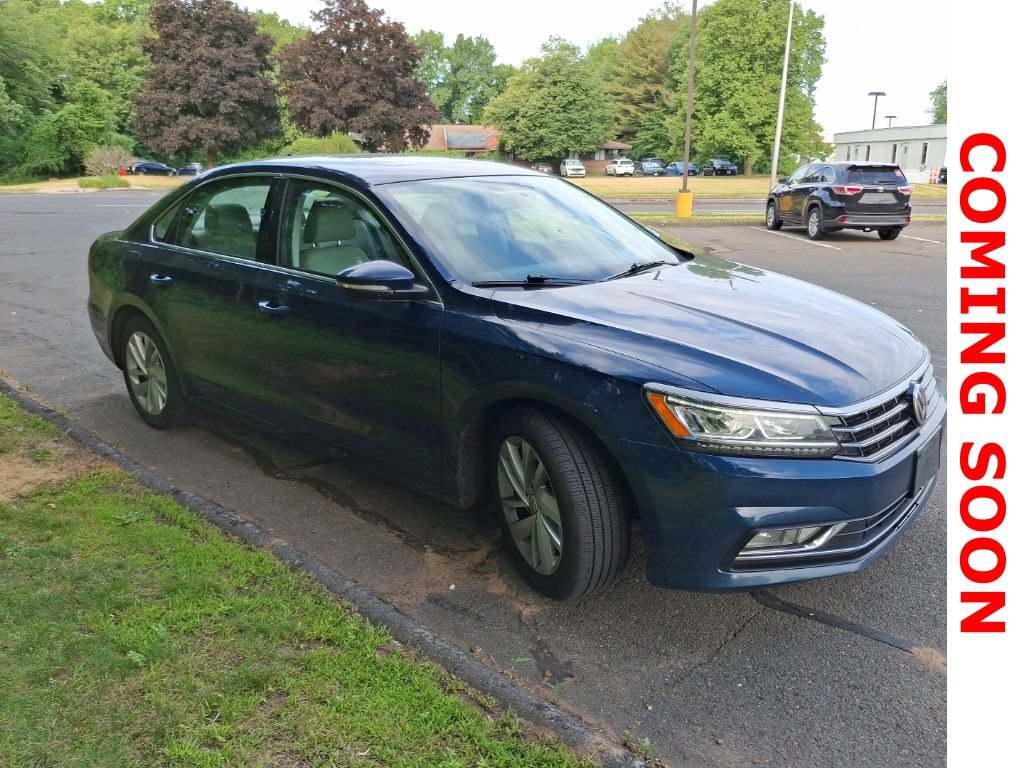 Used 2018 Volkswagen Passat 2.0T SE w/ SE Lighting Package FWD image 4