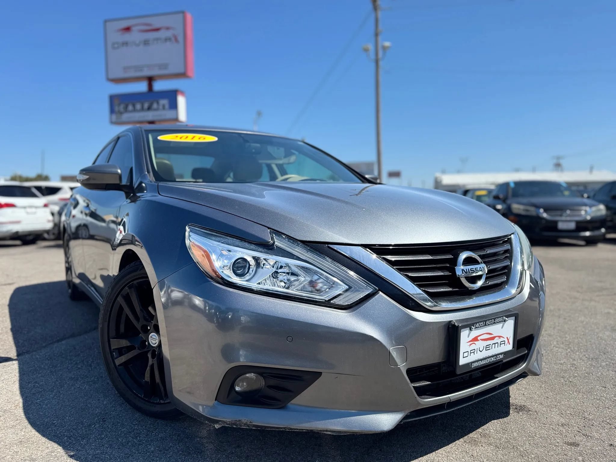 Used 2016 Nissan Altima 3.5 SL FWD image 1