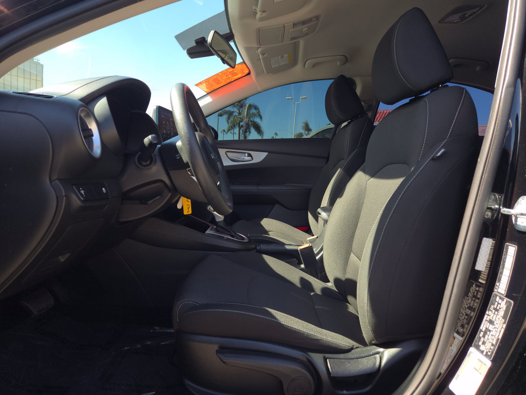 Used 2023 Kia Forte LXS FWD image 10