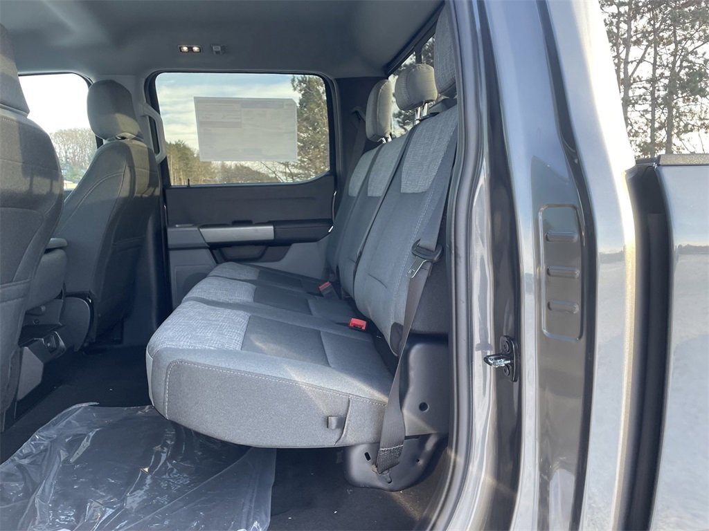 New 2026 Ford F250 XLT w/ Tremor Off-Road Package image 24