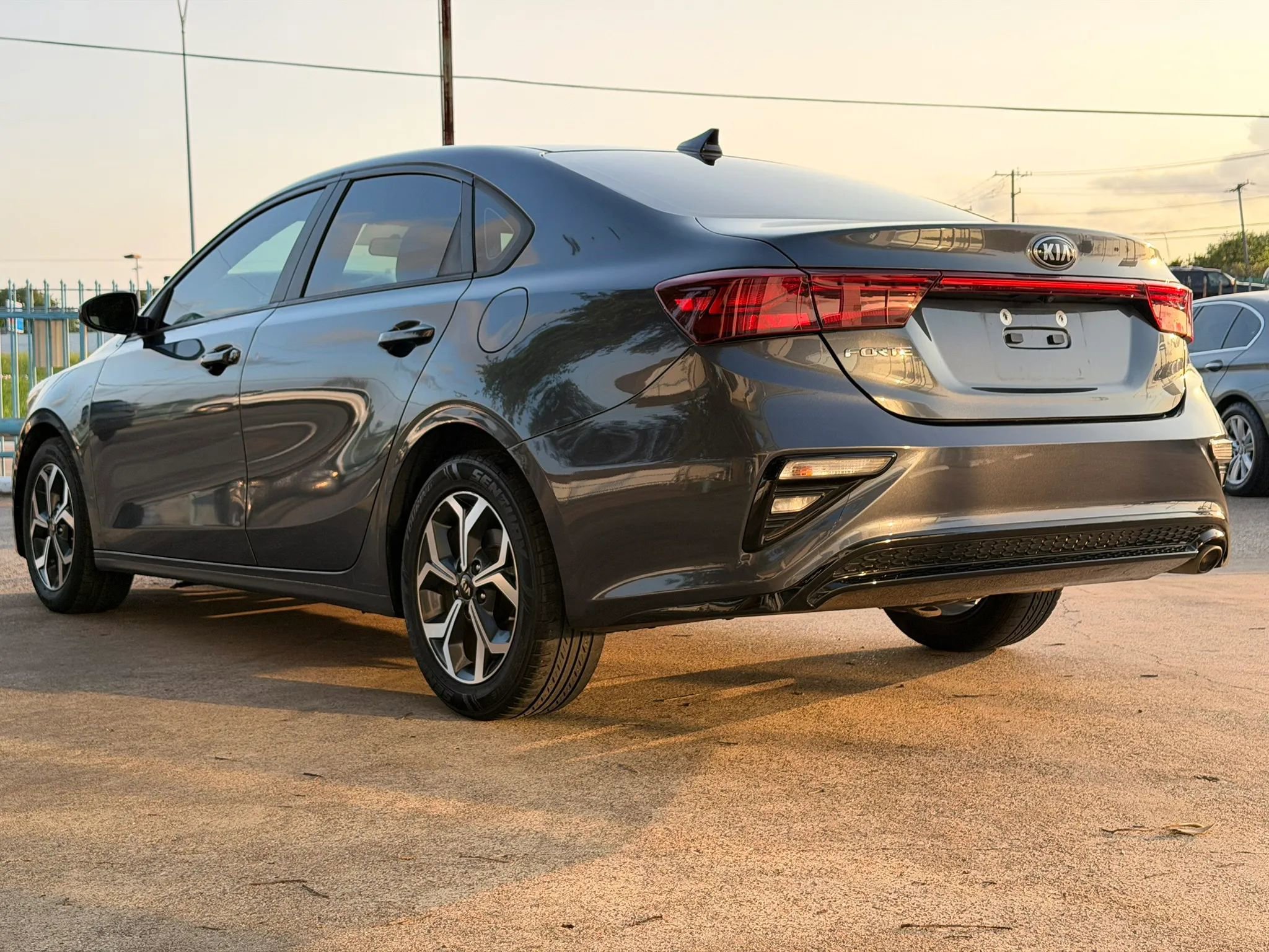 Used 2021 Kia Forte LXS image 5