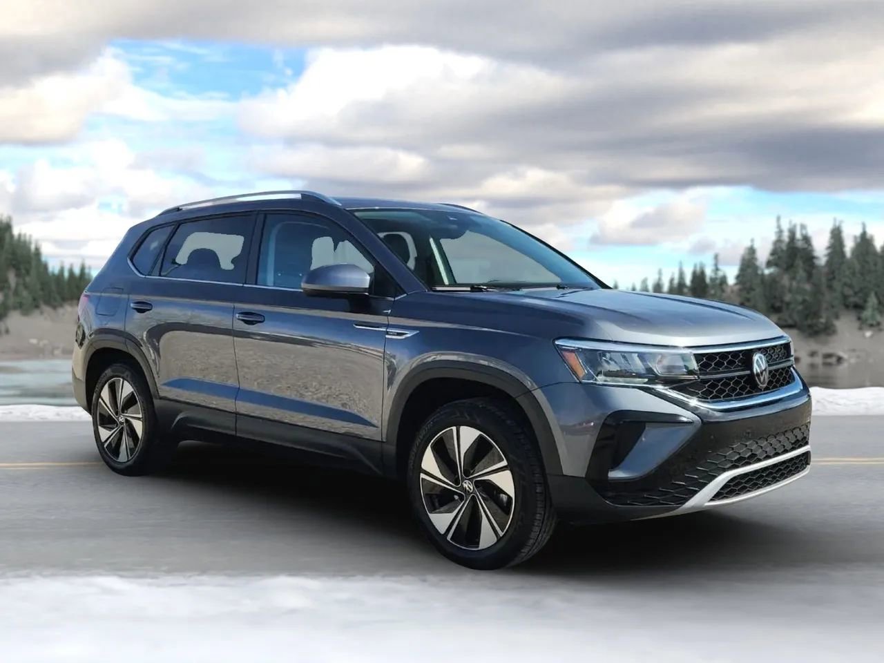 Used 2024 Volkswagen Taos SE image 8