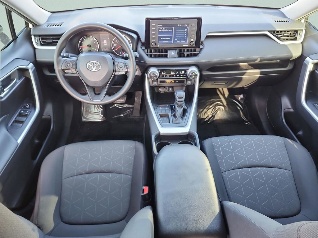 Used 2021 Toyota RAV4 XLE FWD image 16