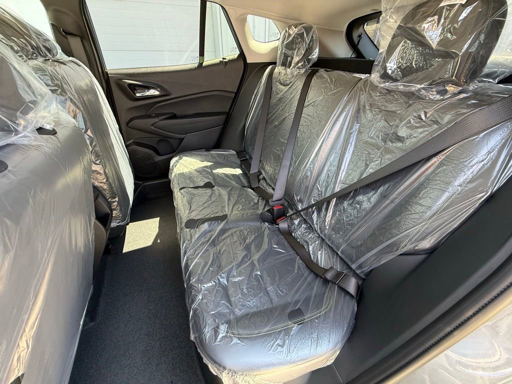 New 2026 Chevrolet Trax ACTIV w/ Driver Confidence Package FWD image 11