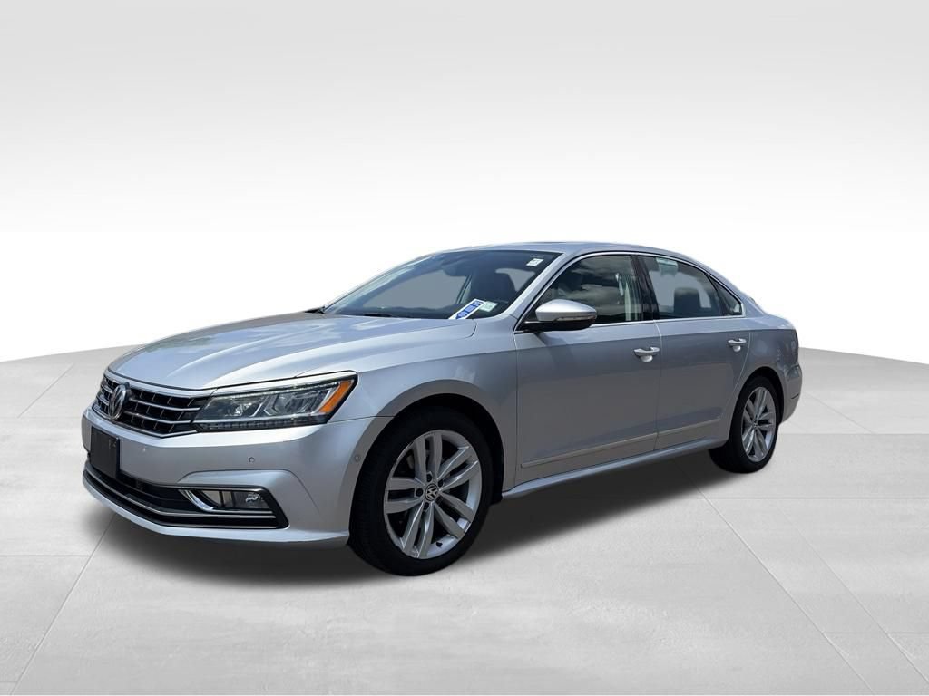 Used 2018 Volkswagen Passat 2.0T SEL Premium FWD image 3