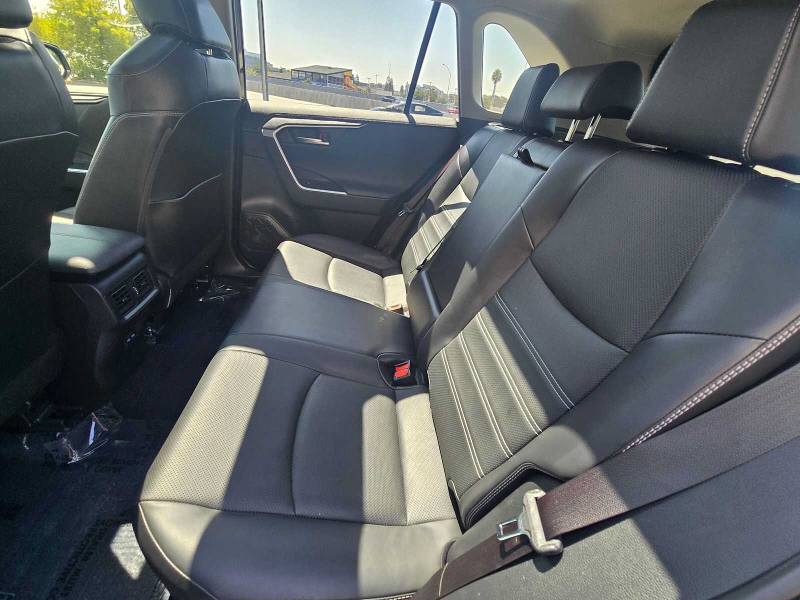 Used 2023 Toyota RAV4 Limited AWD/4WD image 17