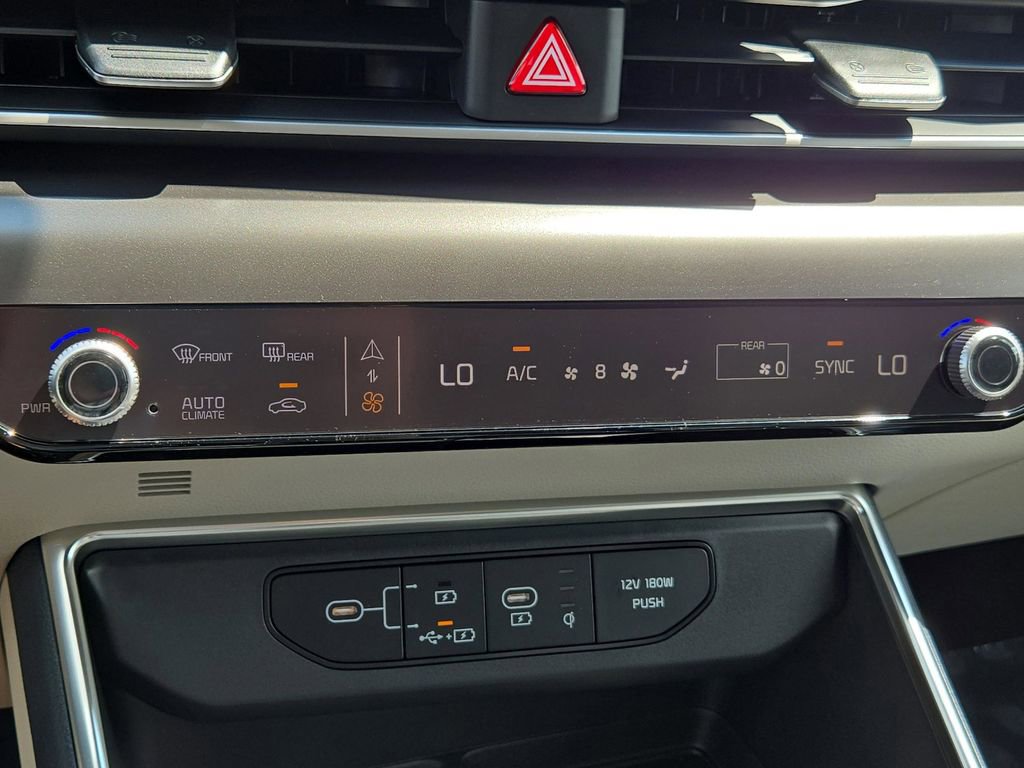 New 2026 Kia Carnival SX w/ SX Dark Edition Package image 25