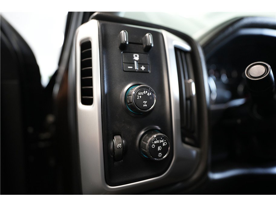 Used 2018 GMC Sierra 1500 SLE w/ SLE Preferred Package AWD/4WD image 15