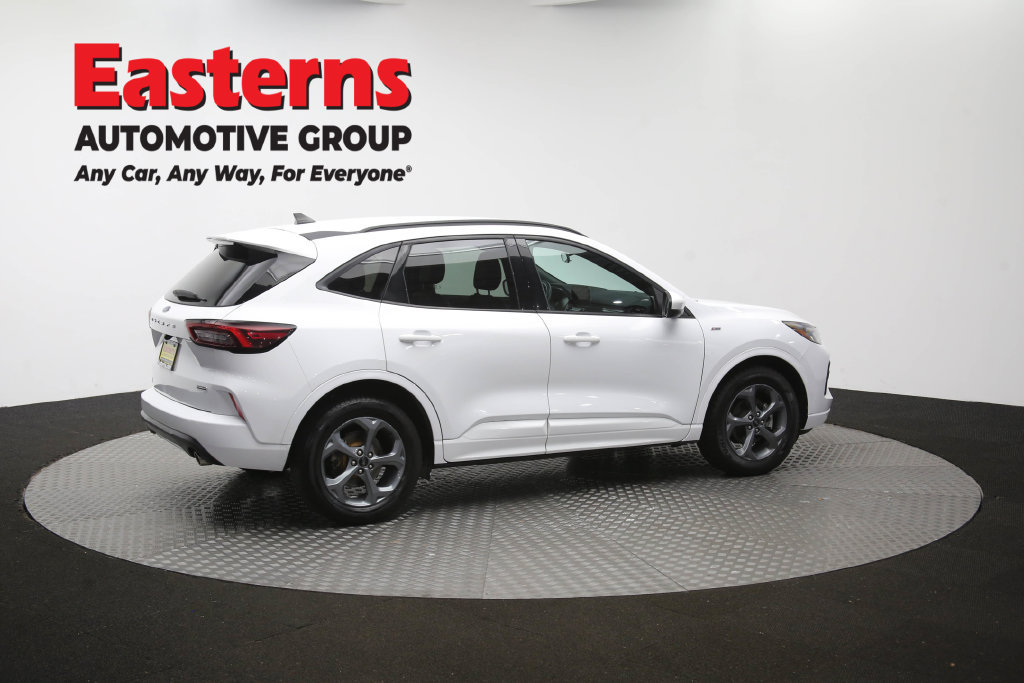Used 2023 Ford Escape ST-Line Select AWD/4WD image 43