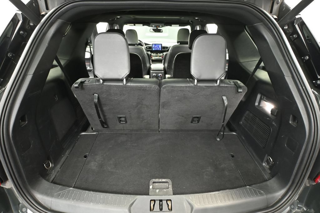 Used 2023 Ford Explorer ST-Line AWD/4WD image 45