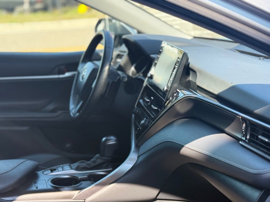 Used 2023 Toyota Camry XSE image 23