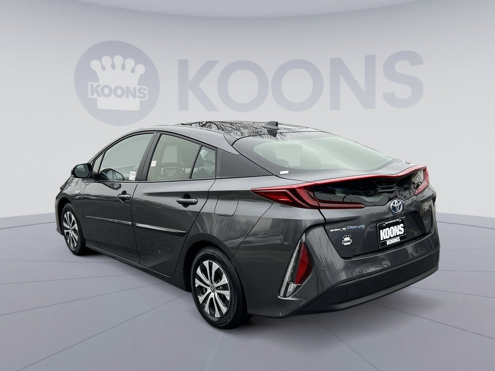 Used 2022 Toyota Prius Prime XLE image 4