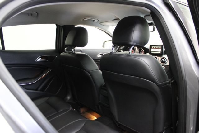 Used 2015 Mercedes-Benz GLA 250 4MATIC image 22