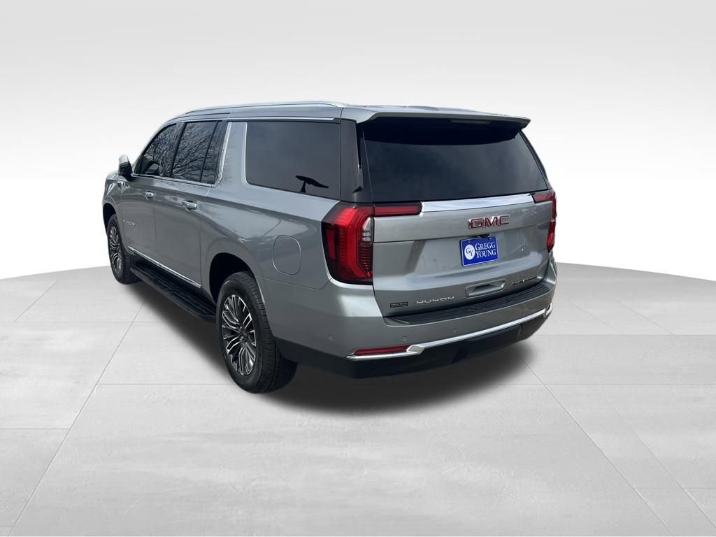 Used 2025 GMC Yukon XL Elevation image 4
