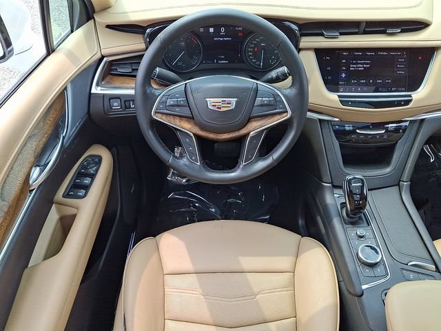 Used 2022 Cadillac XT5 Premium Luxury w/ Platinum Package AWD/4WD image 10