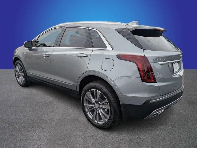 New 2026 Cadillac XT5 Luxury image 3