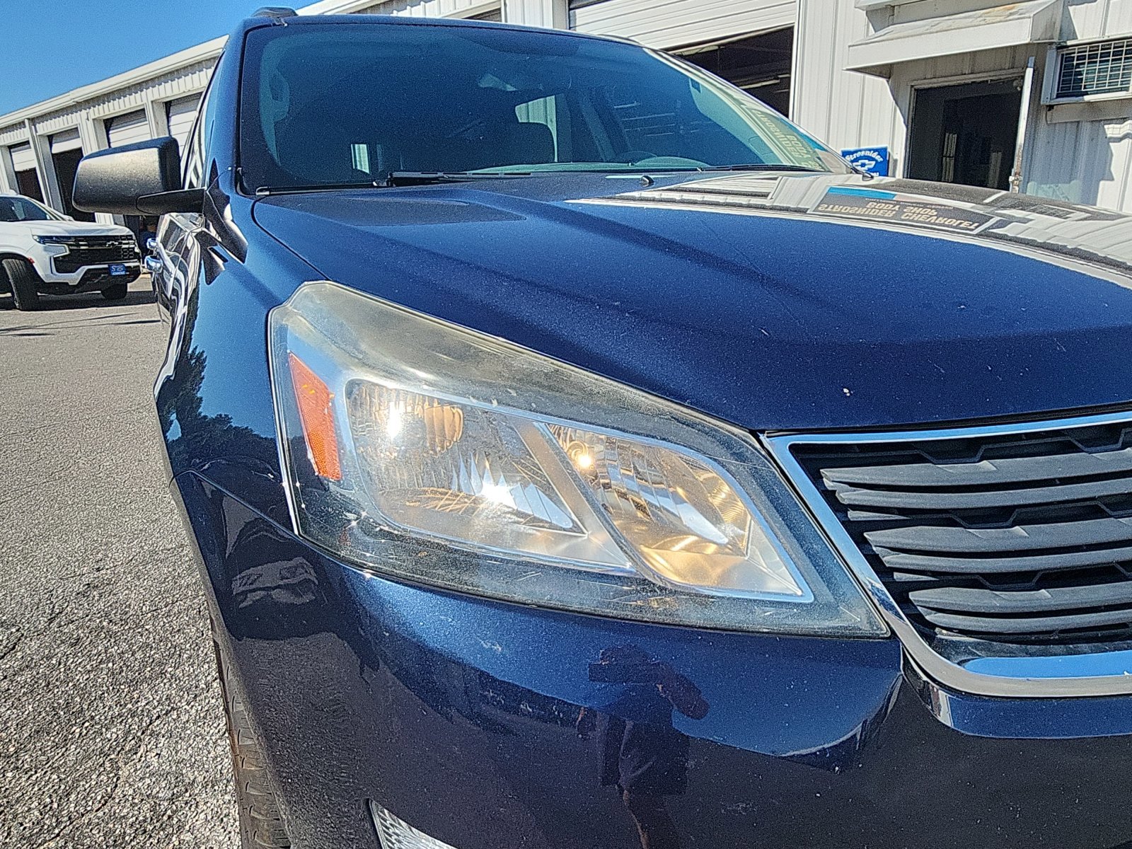 Used 2015 Chevrolet Traverse LS FWD image 9