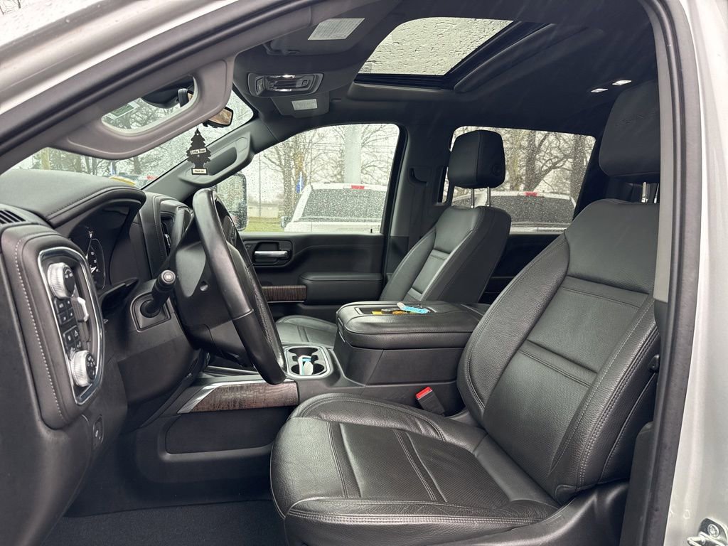 Used 2020 GMC Sierra 3500 Denali w/ Denali Ultimate Package image 8
