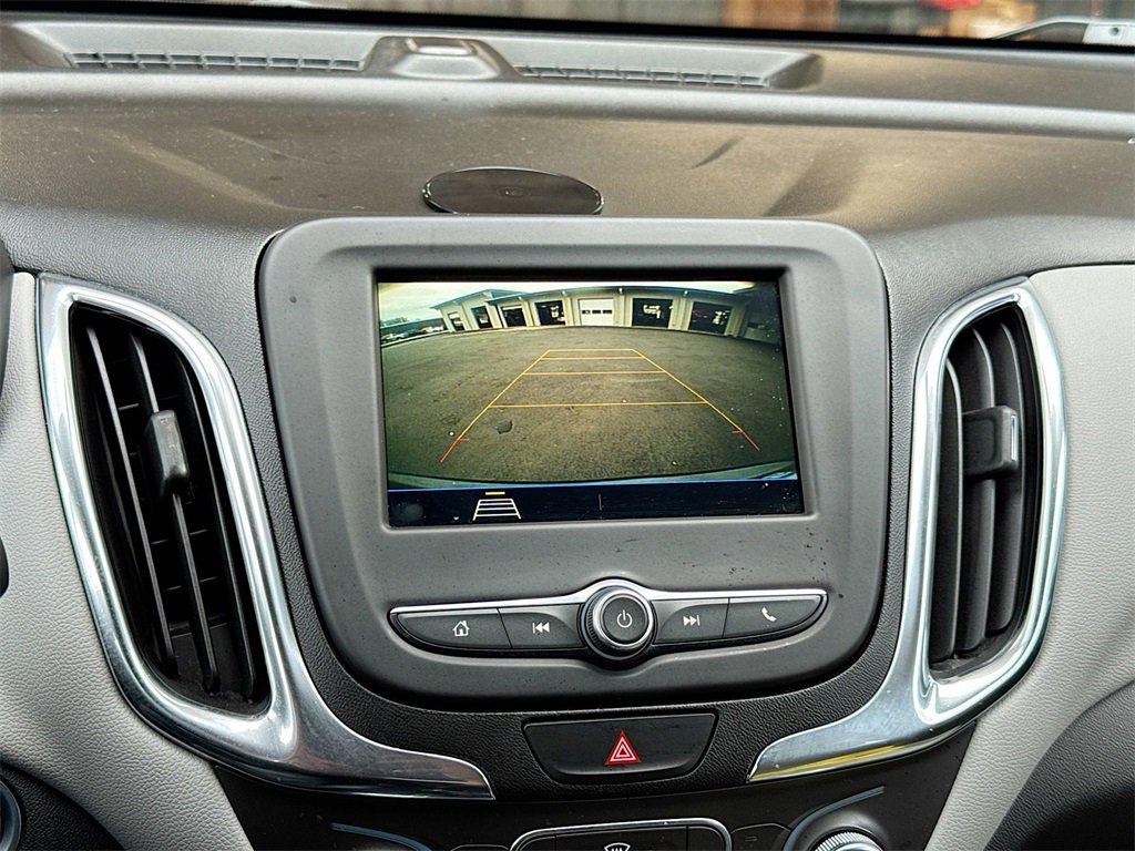 Used 2019 Chevrolet Equinox LS image 23