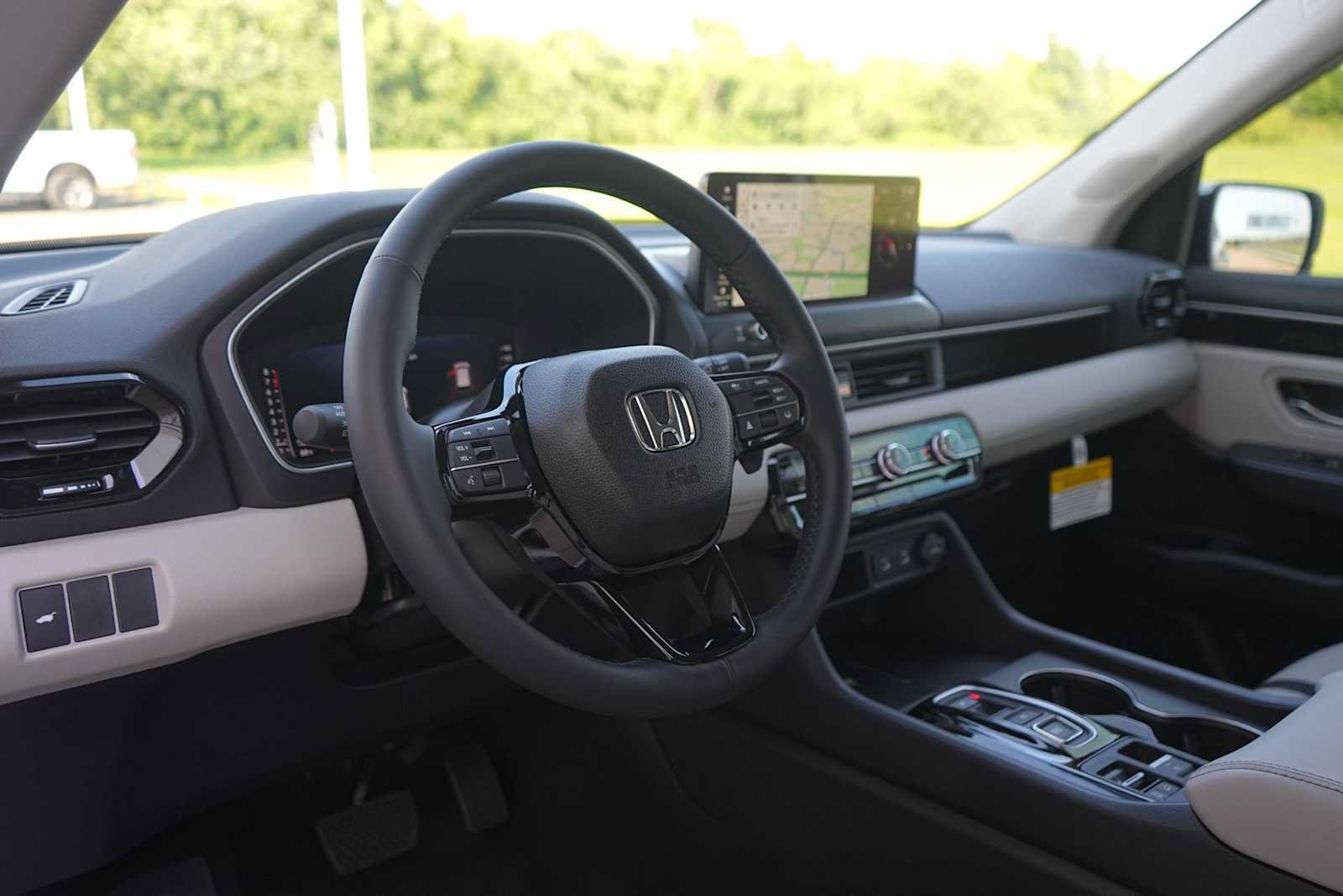 New 2026 Honda Pilot EX-L image 2