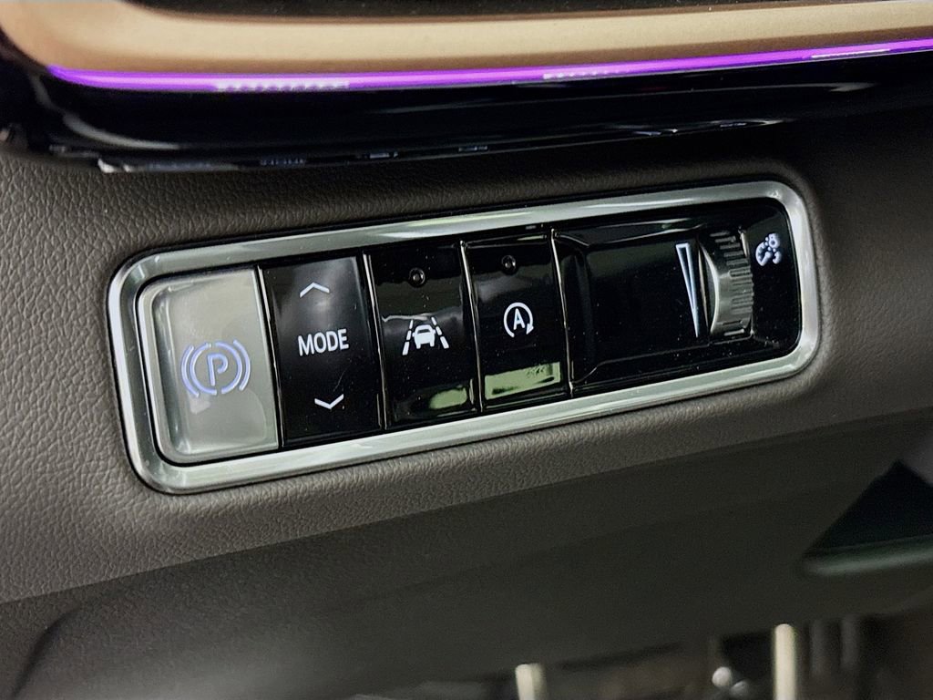 Used 2025 Buick Envision Sport Touring image 11