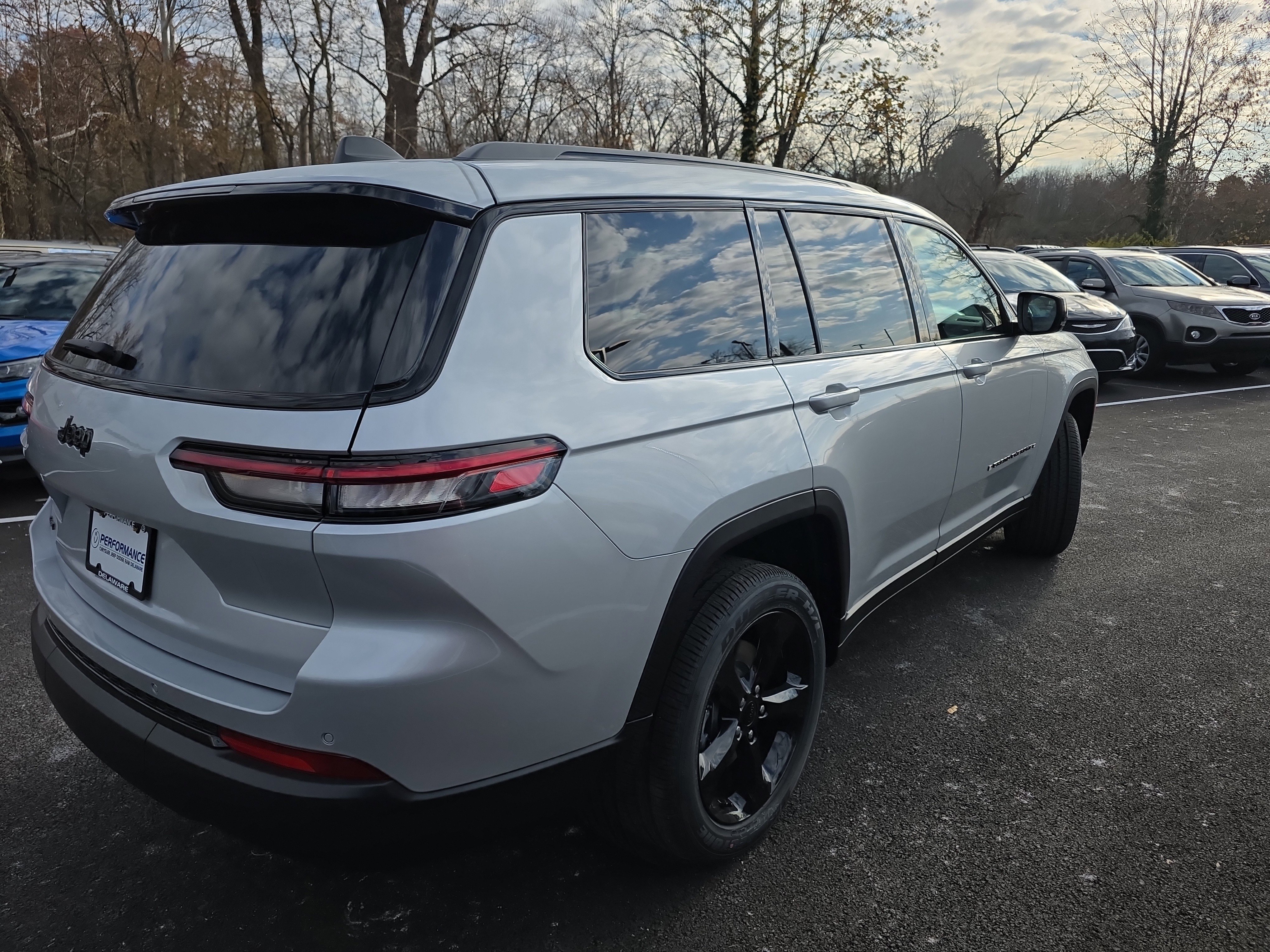 New 2025 Jeep Grand Cherokee L Altitude image 23