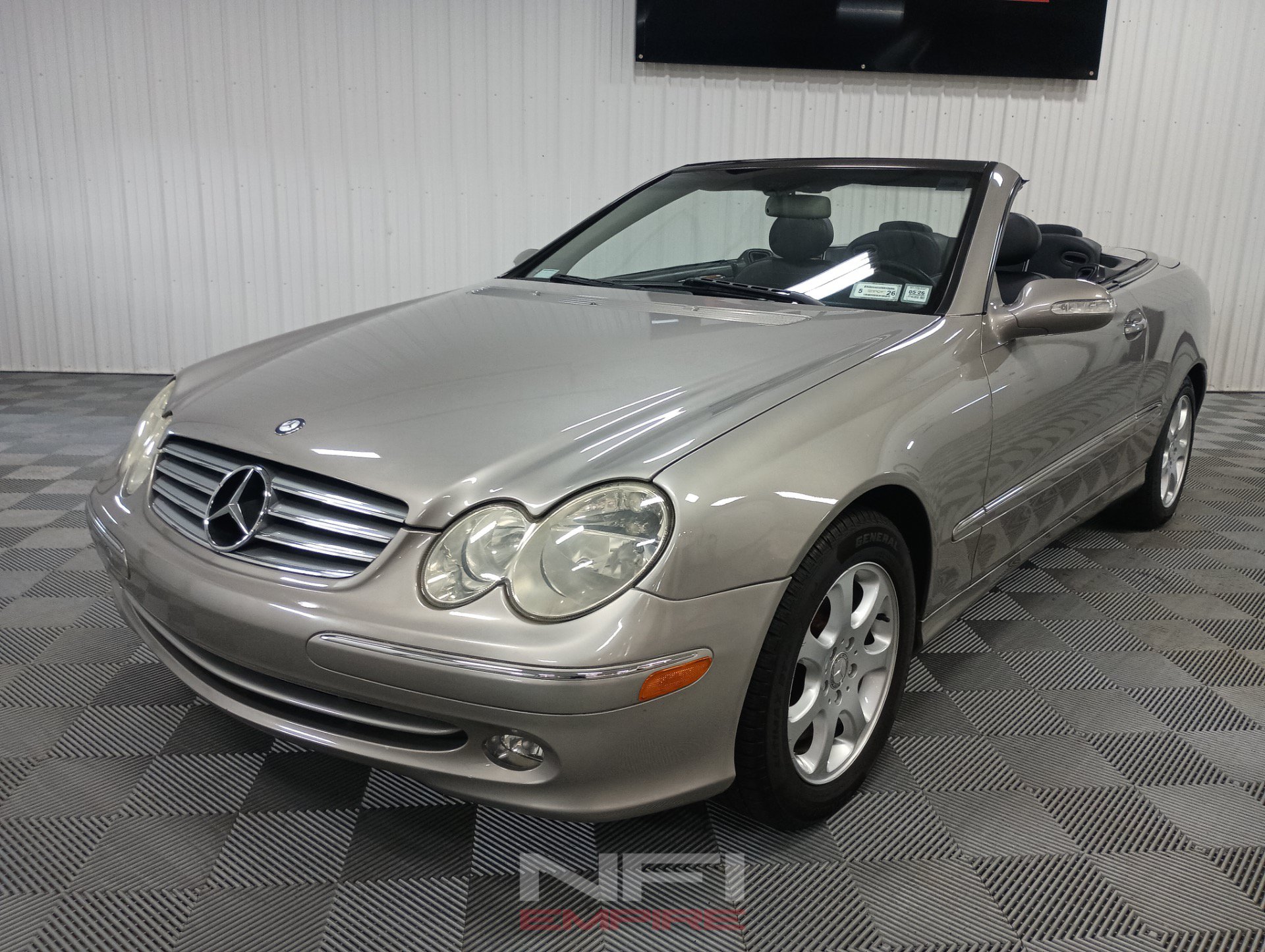 Used 2004 Mercedes-Benz CLK 320 Cabriolet image 5