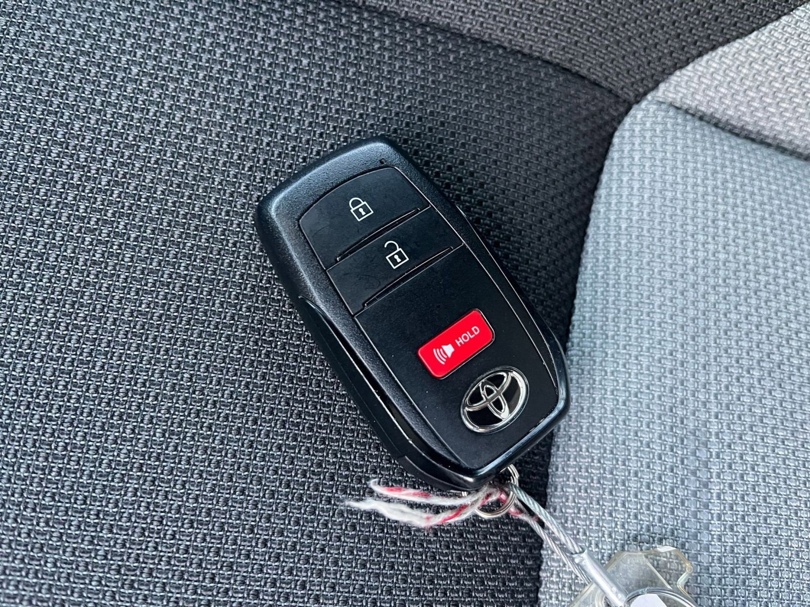 Used 2025 Toyota 4Runner TRD Off-Road image 22