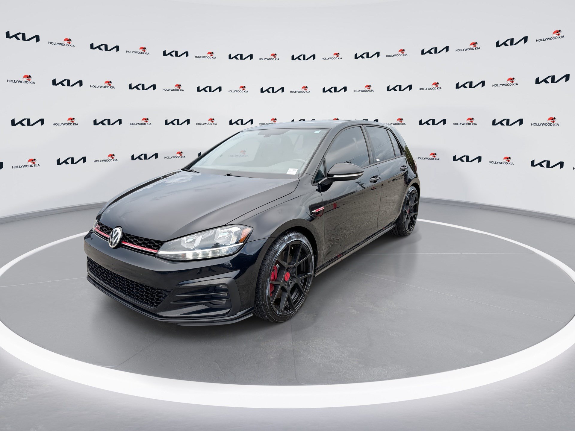 Used 2019 Volkswagen GTI 4-Door FWD image 4