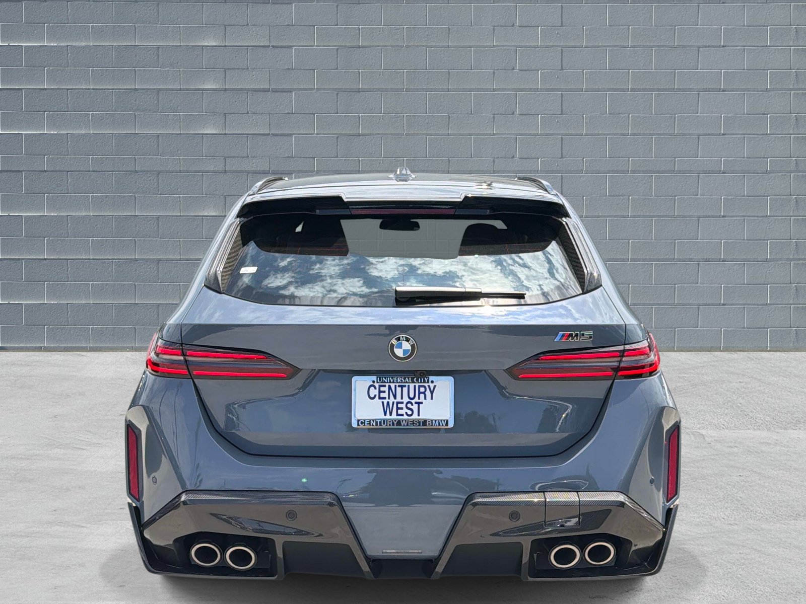 New 2027 BMW M5 Touring AWD/4WD image 4