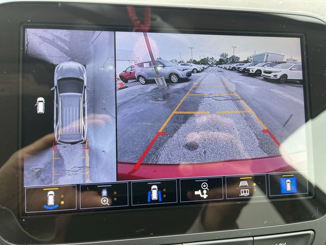 Used 2024 Chevrolet Equinox LT FWD image 17