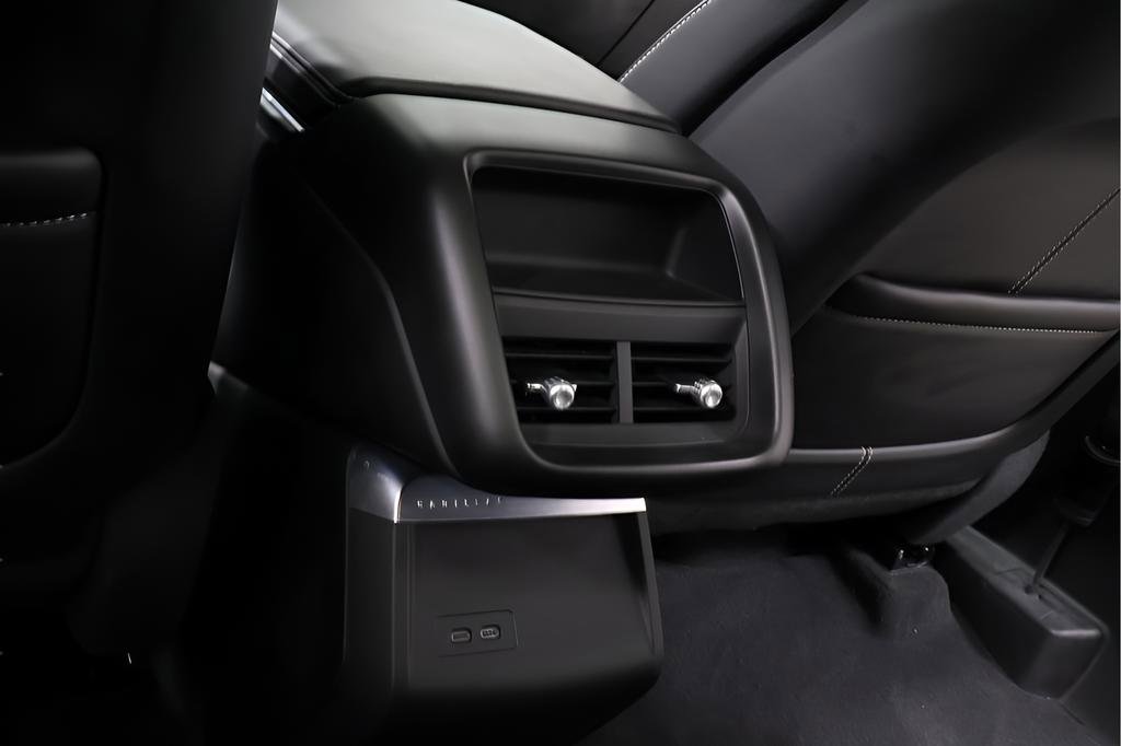 Used 2024 Cadillac Lyriq Tech image 23