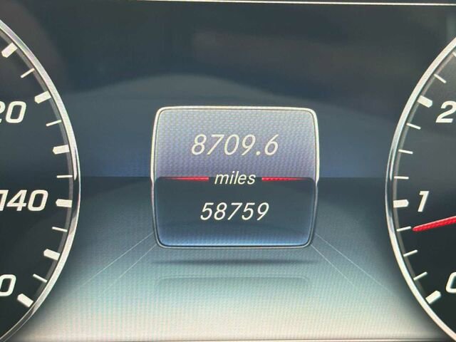 Used 2018 Mercedes-Benz E 400 4MATIC Wagon image 34