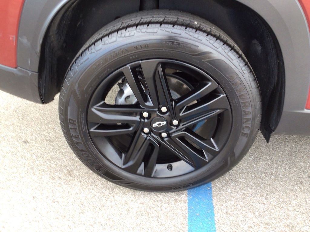 Used 2024 Chevrolet Trax ACTIV w/ Driver Confidence Package image 9