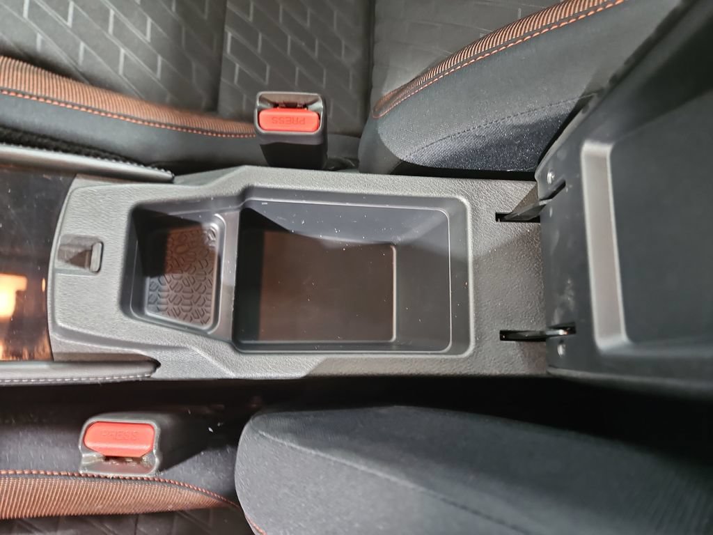 Used 2024 Nissan Kicks SR FWD image 25