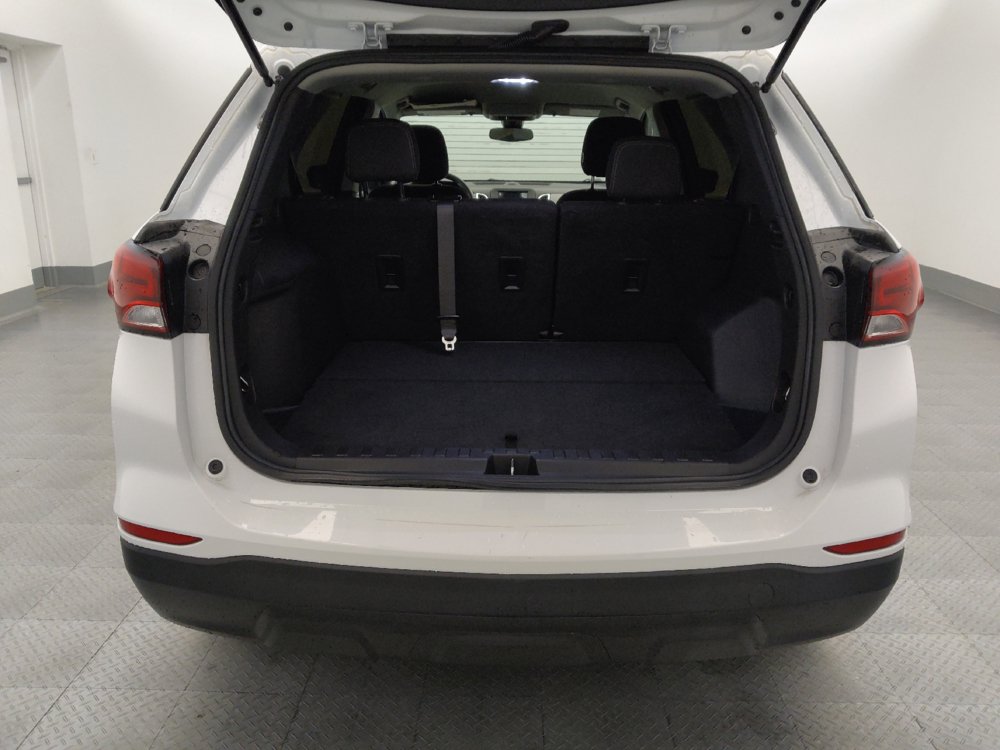 Used 2022 Chevrolet Equinox LS FWD image 29
