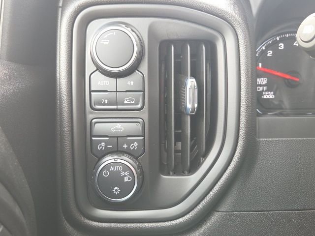 Used 2022 Chevrolet Silverado 1500 Custom AWD/4WD image 23