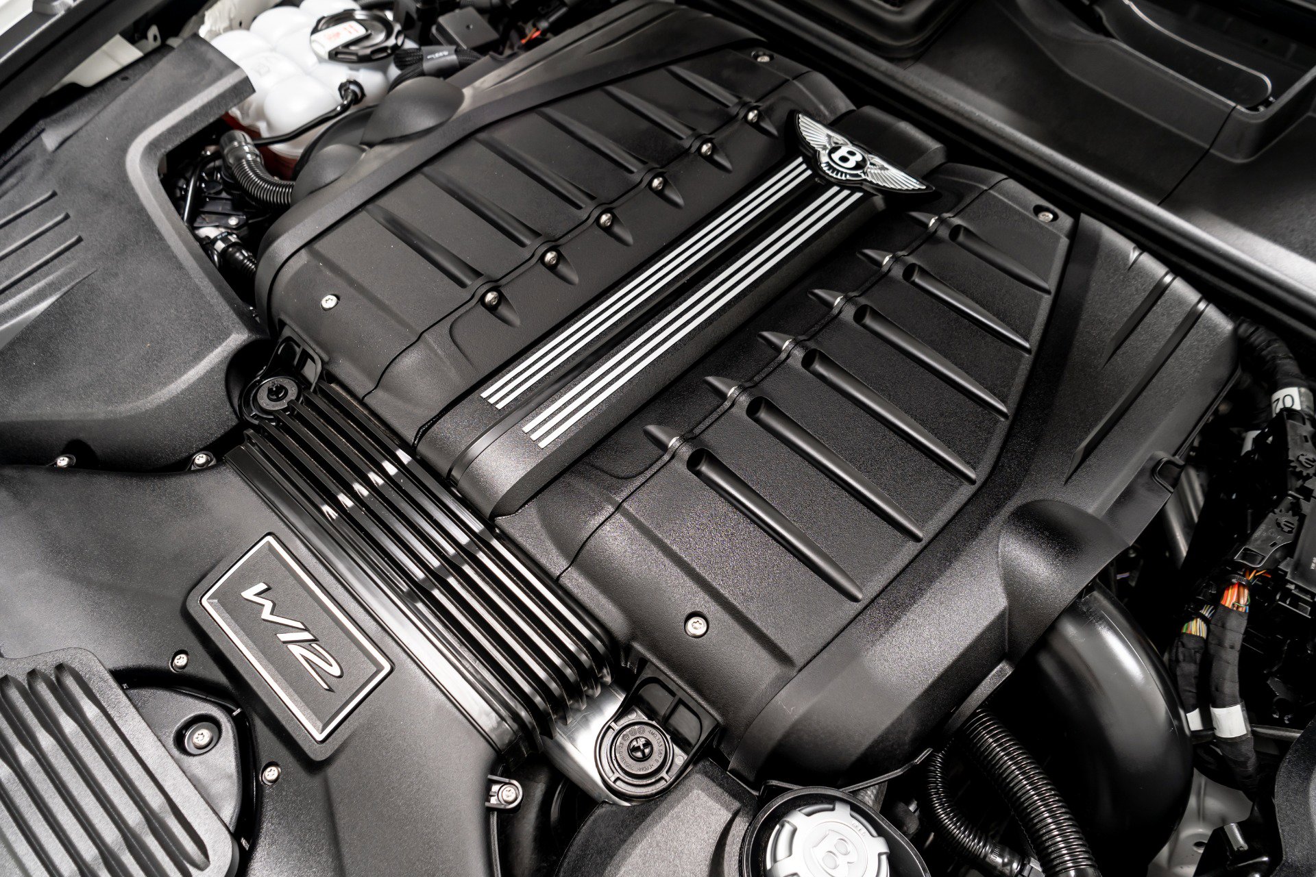 Used 2021 Bentley Bentayga Speed image 37