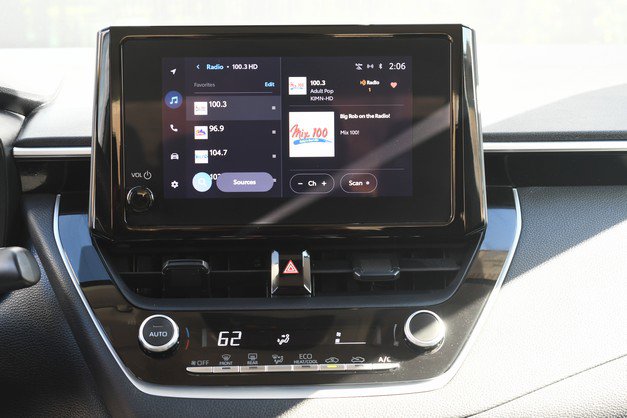 Certified 2024 Toyota Corolla LE image 19