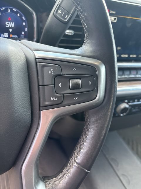 Used 2022 Chevrolet Silverado 1500 LT w/ Z71 Off-Road Package AWD/4WD image 23