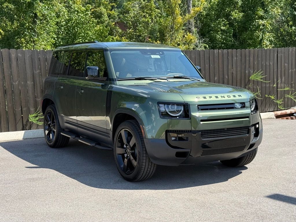 New 2026 Land Rover Defender 110 S AWD/4WD image 7